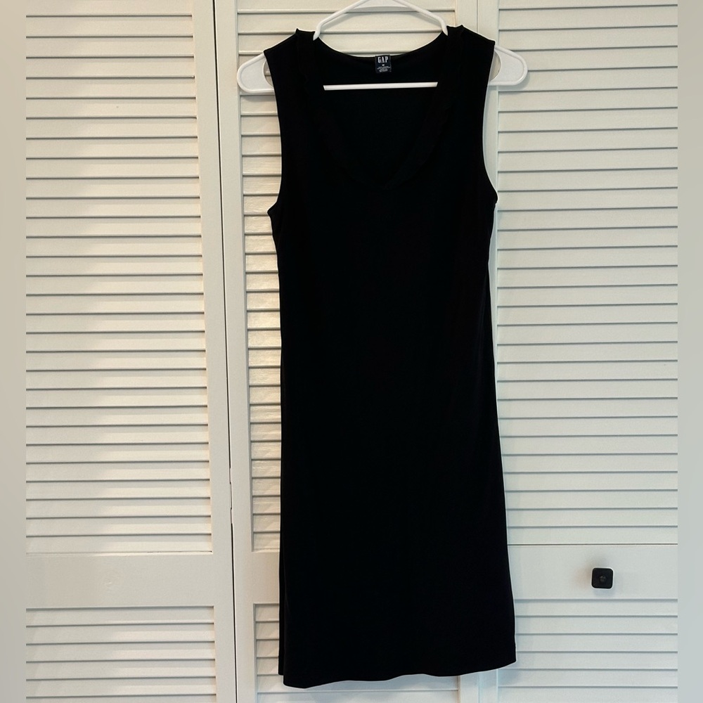 Gap Black Dress with Ruffled V-Neck Collar